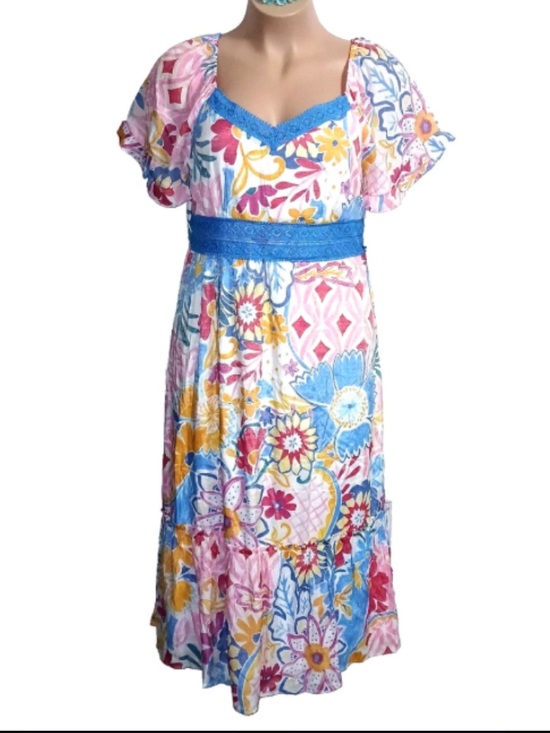 Luxology Dresses & Skirts - Luxology - floral maxi dress, pastel patchwork print